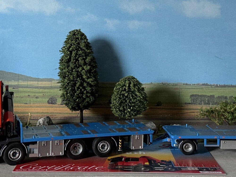 Tekno Tekno Scania P-Serie motorwagen met uitschuifbare aanhanger met vlakke laadvloer TRANSPORT NUTH