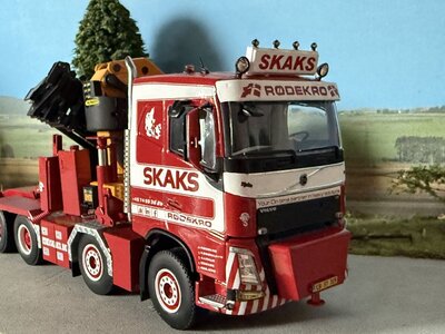 WSI WSI Volvo FH4 sleeper cab 8x4 with palfinger PK 150002 SH SKAKS SPECIALTRANSPORT