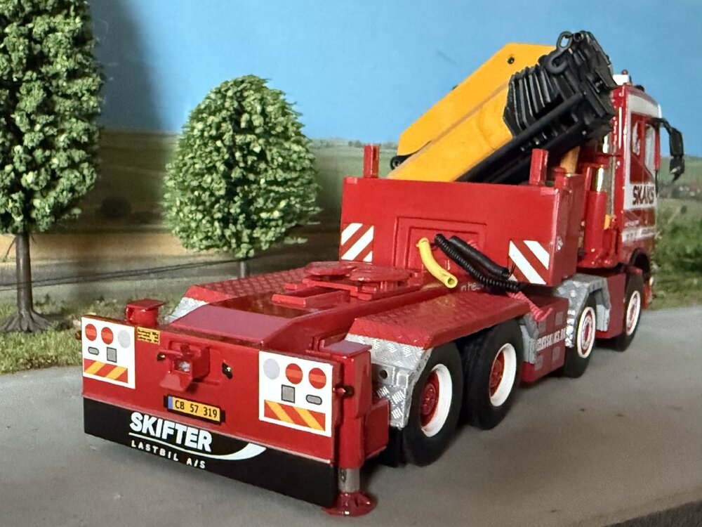 WSI WSI Volvo FH4 sleeper cab 8x4 with palfinger PK 150002 SH SKAKS SPECIALTRANSPORT
