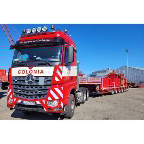 WSI WSI Mercedes Arocs MP4 Big Space 6x4 + 6-axle manoovr + 10ft. container COLONIA