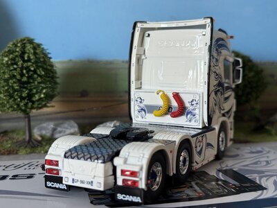 Tekno Tekno Scania Next Gen R Highline 6x2 BST