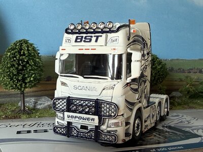 Tekno Tekno Scania Next Gen R Highline 6x2 BST