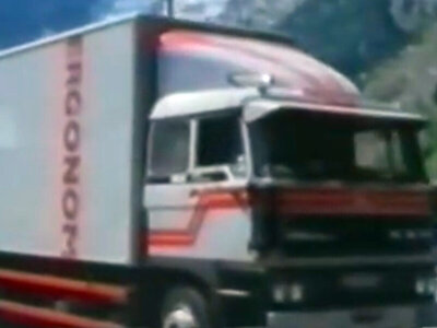WSI WSI DAF 3300 rigid box truck with 3-axle drawbar turntable trailer ARGS EGONOM