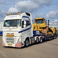 Cavallino Volvo FH5 Globetrotter XL 6x2 met 4-as semi dieplader TWAN BIERINGS (Tyme Bierings)