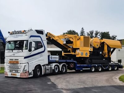 Cavallino Cavallino Volvo FH5 Globetrotter XL 6x2 met 4-as semi dieplader TWAN BIERINGS (Tyme Bierings)