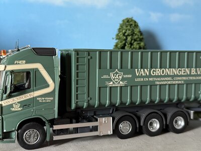 Tekno Tekno Volvo FH4 Globetrotter XL haakarm combinatie VAN GRONINGEN