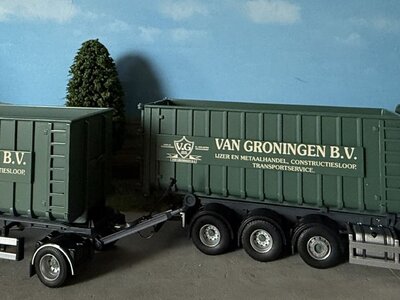 Tekno Tekno DAF XF Super Space Cab rigid truck with trailer hooklift VAN GRONINGEN