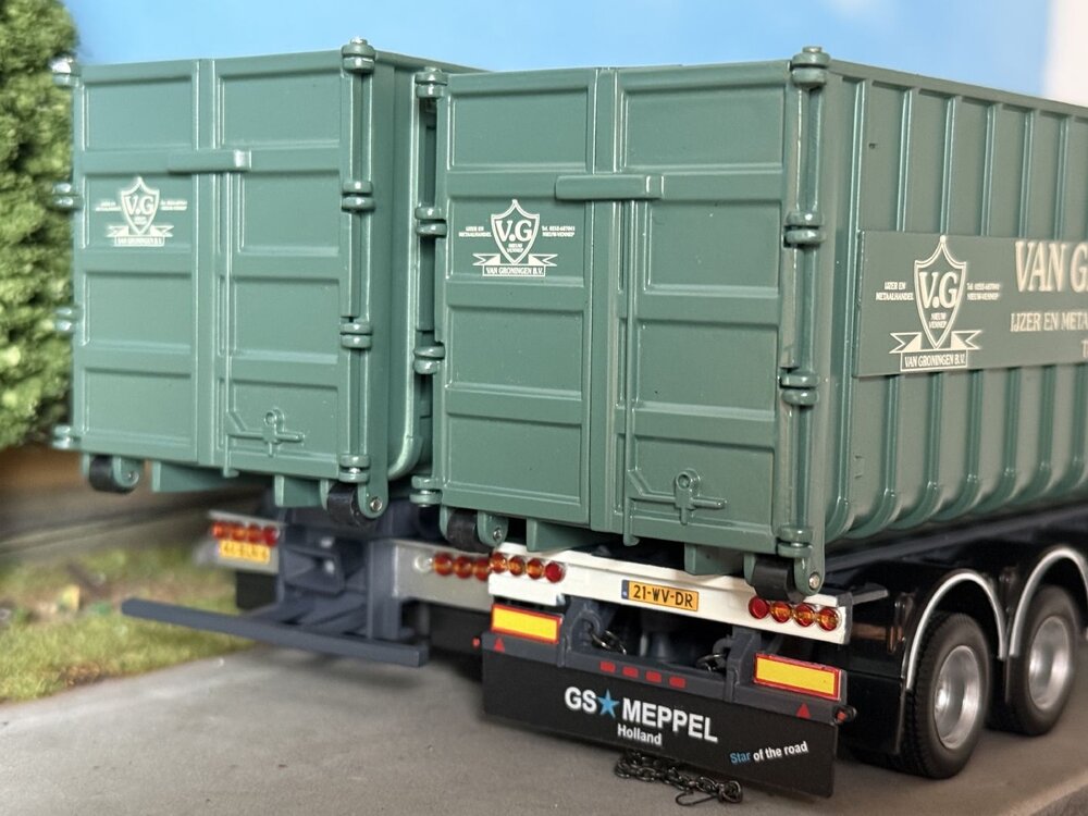 Tekno Tekno DAF XF Super Space Cab rigid truck with trailer hooklift VAN GRONINGEN