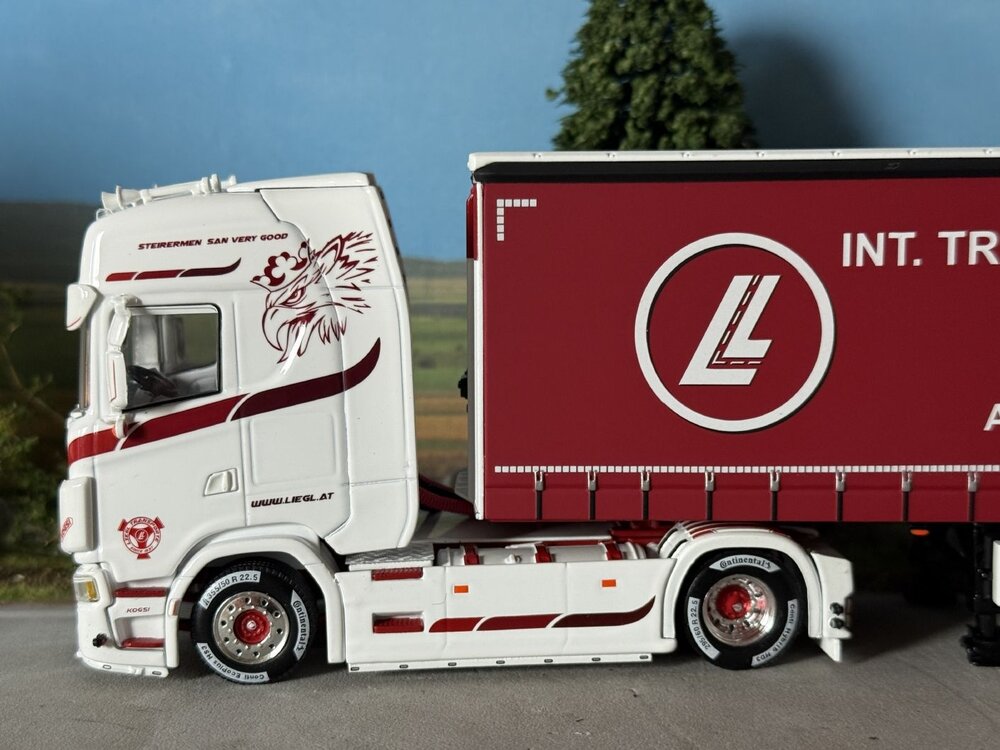 WSI WSI Scania S Highline 4x2 with 3-axle curtainside trailer LIEGL