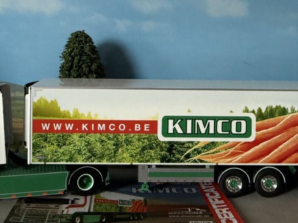 WSI WSI Scania 4-serie topline 4x2 met 3-assige tridec koeloplegger KIMCO