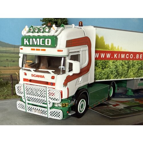 WSI WSI Scania 4-serie topline 4x2 met 3-assige tridec koeloplegger KIMCO WSI WSI Scania 4-serie topline 4x2 met 3-assige tridec koeloplegger KIMCO