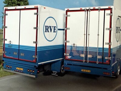 WSI WSI DAF XG 6x2 rigid reefertruck with 2-axle reefertrailer RVE PLANTENEXPORT