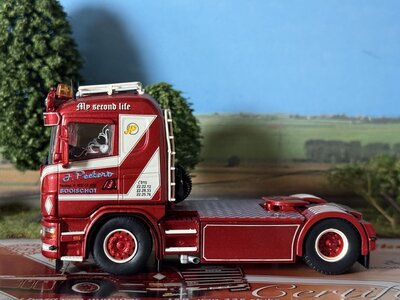 Tekno Tekno Scania 4-serie 4x2 PEETERS