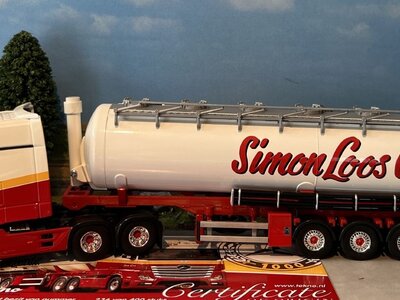 Tekno Tekno Mercedes Longline met 3-as Zamac silo oplegger SIMON LOOS