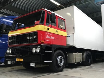 Tekno Tekno DAF 2800 met 2-assige Netam Freuhauf oplegger SIMON LOOS