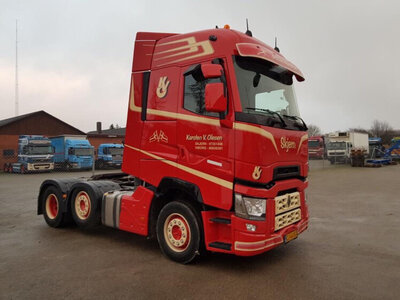 WSI WSI Renault T High 6x2 with 2-axle lowloader KARSTEN V. OLESEN