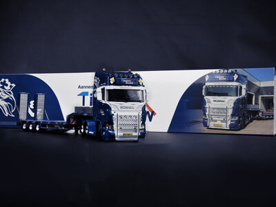 IMC IMC Scania S V8 High roof 6x4 met 3-assige Nooteboom MCOS semidieplader TIJSSEN BOUW