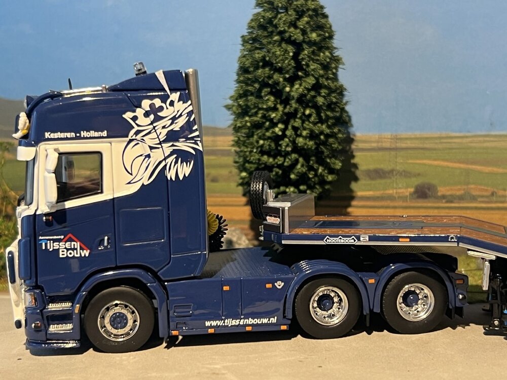 IMC IMC Scania S V8 High roof 6x4 met 3-assige Nooteboom MCOS semidieplader TIJSSEN BOUW