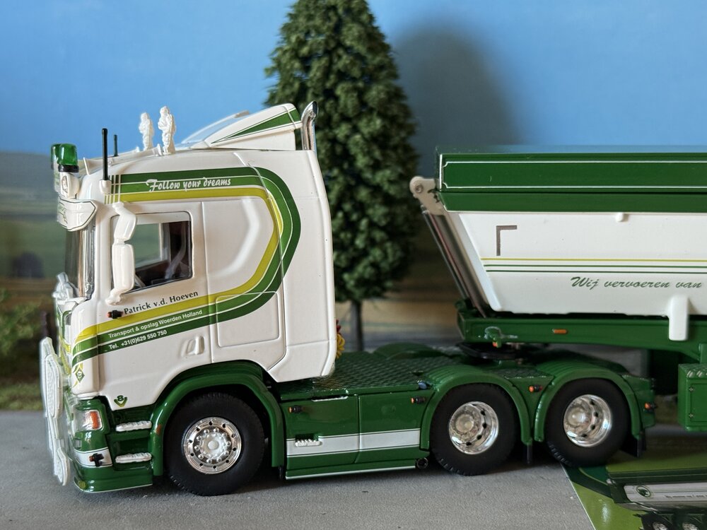 Tekno Tekno Scania Next Gen R530 met 3-assige kipper PATRICK VAN DER HOEVEN