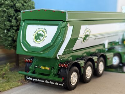 Tekno Tekno Scania Next Gen R530 with 3-axle tipper PATRICK VAN DER HOEVEN
