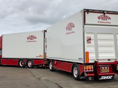 Tekno Tekno Scania NGR Highline 6x2 motorwagen met 2-assige schamelaanhanger NC CHRISTENSEN