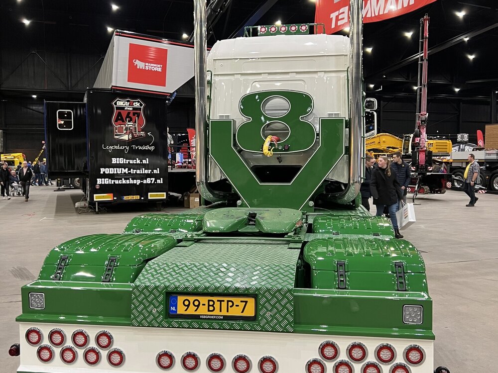 Tekno Tekno Scania Torpedo Highline met 3-as kipper oplegger PATRICK VD HOEVEN
