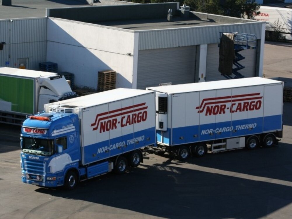 Tekno Tekno Scania R Topline Rigid truck with 4-axle trailer FELLINGEN NOR-CARGO