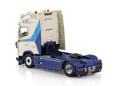 WSI WSI Volvo FH5 Globetrotter XL 4x2 S. DEN HARTOG