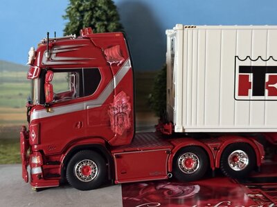 Tekno Tekno Scania Next Gen S500 Highline 6x2 met 40ft. koel container  WEEDA "VIKINGS"