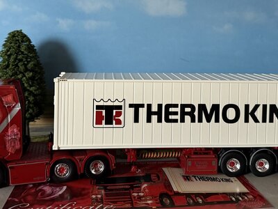 Tekno Tekno Scania Next Gen S500 Highline 6x2 met 40ft. koel container  WEEDA "VIKINGS"