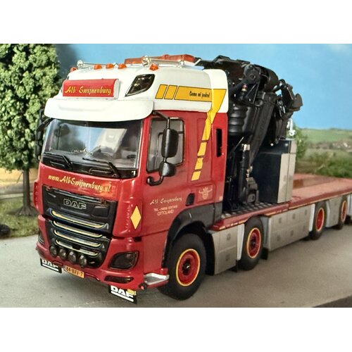 WSI WSI DAF CF Space Cab MY2017 Riged flatbed truck 8x2 with fassi 1100 + jib ALB. SWIJNENBURG WSI WSI DAF CF Space Cab MY2017 Riged flatbed truck 8x2 with fassi 1100 + jib ALB. SWIJNENBURG