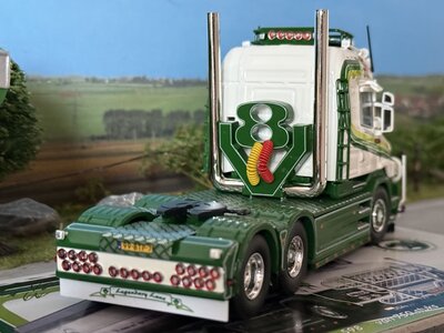 Tekno Tekno Scania Torpedo Highline met 3-as kipper oplegger PATRICK VD HOEVEN