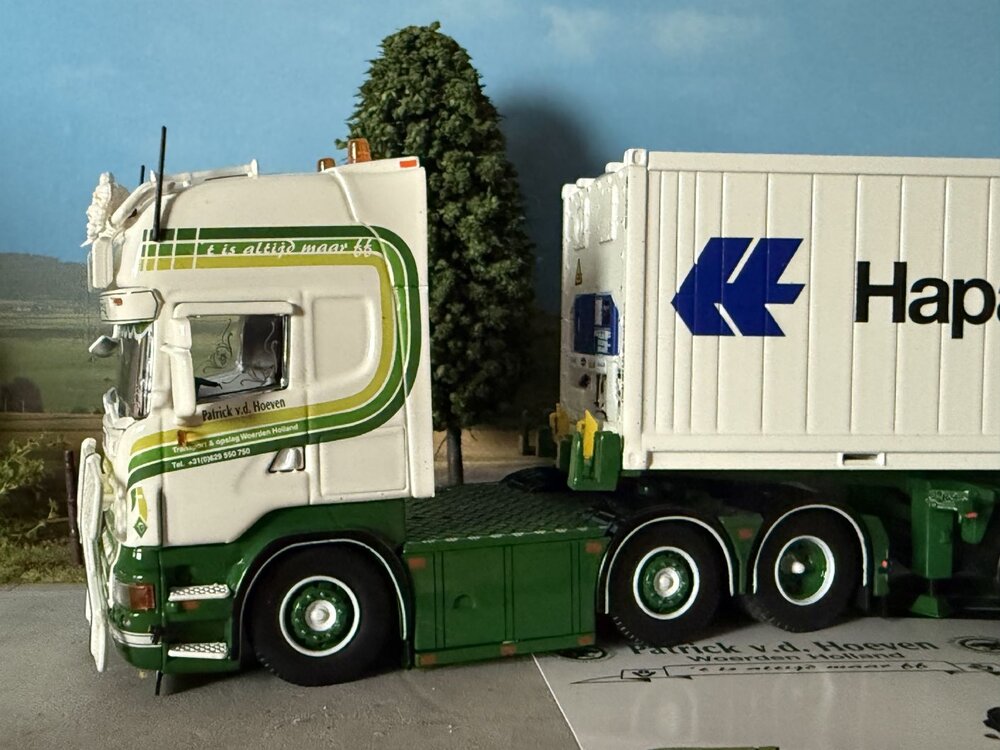 Tekno Tekno Scania R500 Topline met 5-assige D-tec oplegger met 2x20ft. koel containers PATRICK VAN DER HOEVEN