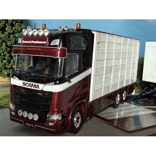 Tekno Tekno Scania S Highline vee-combinatie motorwagen met aanhanger EVERS & POSTHOUWER Tekno Tekno Scania S Highline vee-combinatie motorwagen met aanhanger EVERS & POSTHOUWER