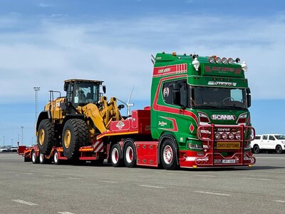 Tekno Tekno Scania NGR660 V8 6x2 wit 3-axle semi-lowloader JAN MUES