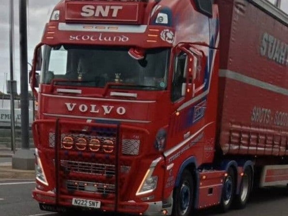 WSI WSI Volvo FH5 6x2 midlift & Scania S Lowline 6x2 tag axle Tractor set Stuart Nicol Transport SNT Scotland