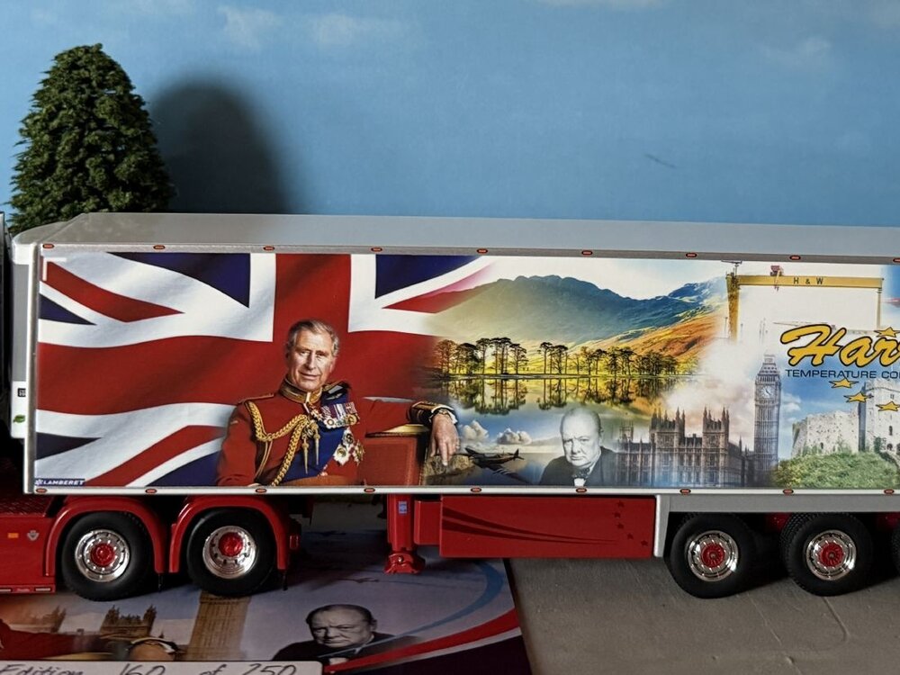 WSI WSI Scania S700 6x2 met 3-as koeloplegger HARRISONS PRESTON