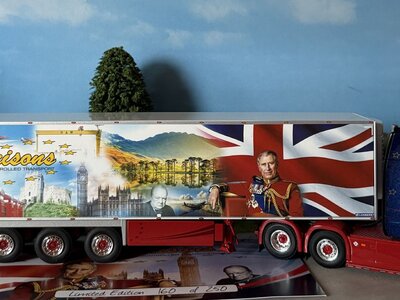 WSI WSI Scania S700 6x2 met 3-as koeloplegger HARRISONS PRESTON