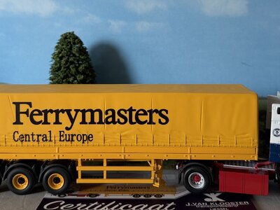 WSI WSI Scania 2-serie  4x2 + classic 3-as huifoplegger J. VAN KLOOSTER