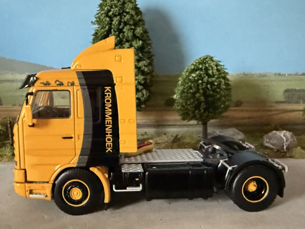 WSI WSI Scania 143M 4x2 streamline KROMMENHOEK