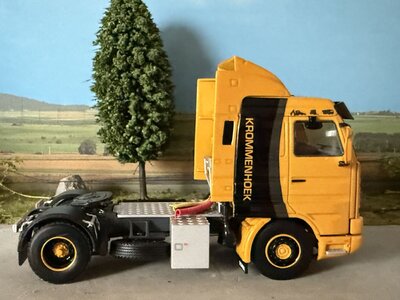 WSI WSI Scania 143M 4x2 streamline KROMMENHOEK