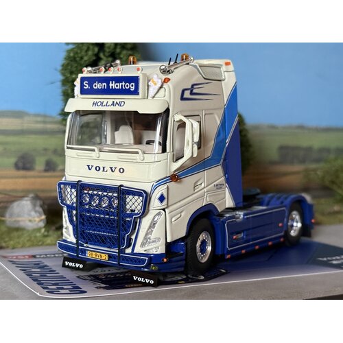 WSI WSI Volvo FH5 Globetrotter XL 4x2 S. DEN HARTOG WSI WSI Volvo FH5 Globetrotter XL 4x2 S. DEN HARTOG