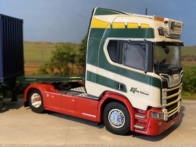 Tekno Tekno Scania Next Gen R-serie Highline met 20ft. container ROBY SCHMIDT