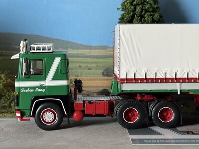 Tekno Tekno Scania 140 met 2-assige classic tilttrailer TORBEN LANG