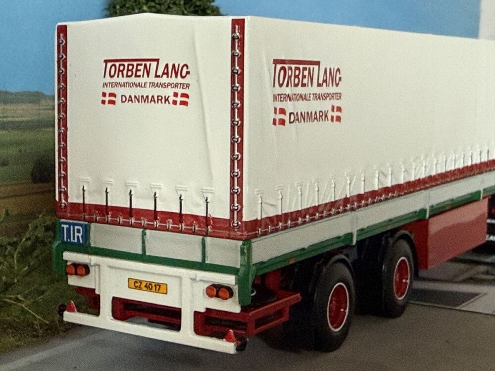 Tekno Tekno Scania 140 met 2-assige classic tilttrailer TORBEN LANG