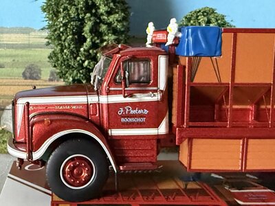 Tekno Tekno Scania L56 Riged truck  PEETERS