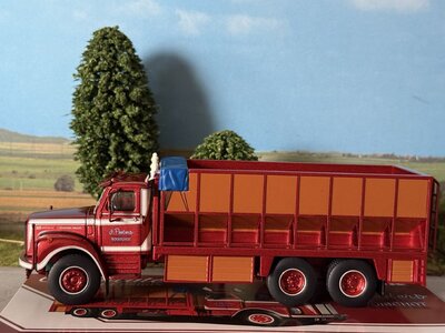 Tekno Tekno Scania L56 Riged truck  PEETERS