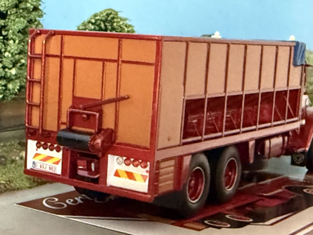 Tekno Tekno Scania L56 motorwagen met resin opbouw PEETERS