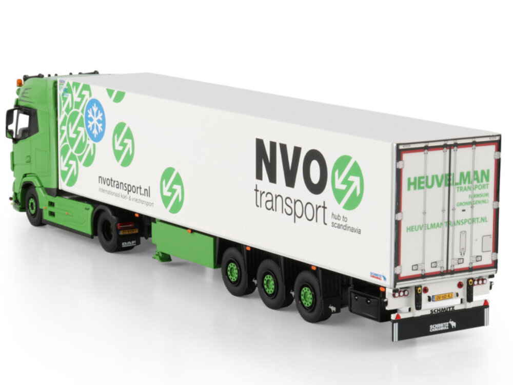 WSI WSI DAF XG+ 4x2 with 3-axle reefer trailer  HEUVELMAN GSO