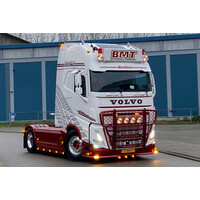 WSI Volvo FH5 Globetrotter XL 4x2 BOY MAGIELSE TRANSPORT